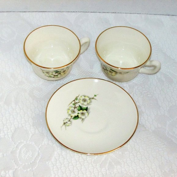 3 pc Georgian China Spring Blossom 2 Coffee Cups 1 Saucer 22 kt Gold Rim Teacups - Picture 6 of 10